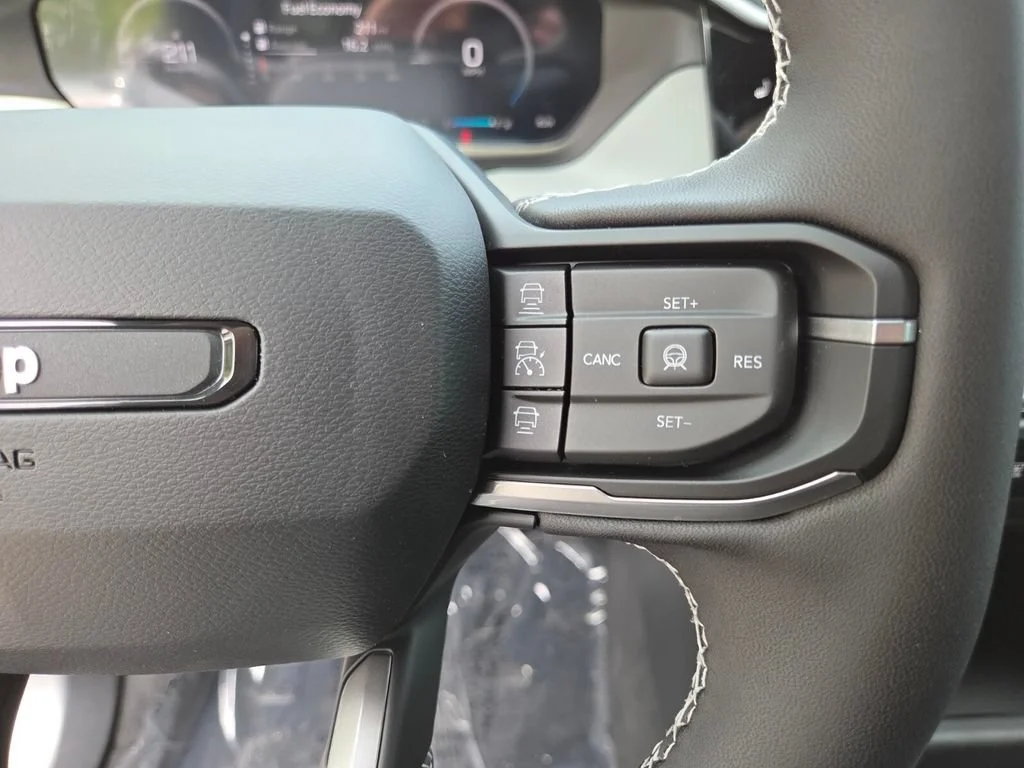 New 2026 Bright White Clearcoat Jeep Laredo image 32