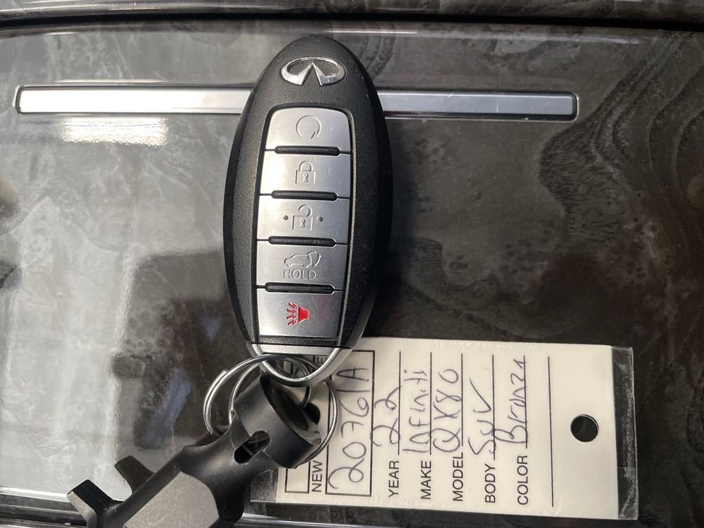 Used 2022 Beige INFINITI LUXE image 21
