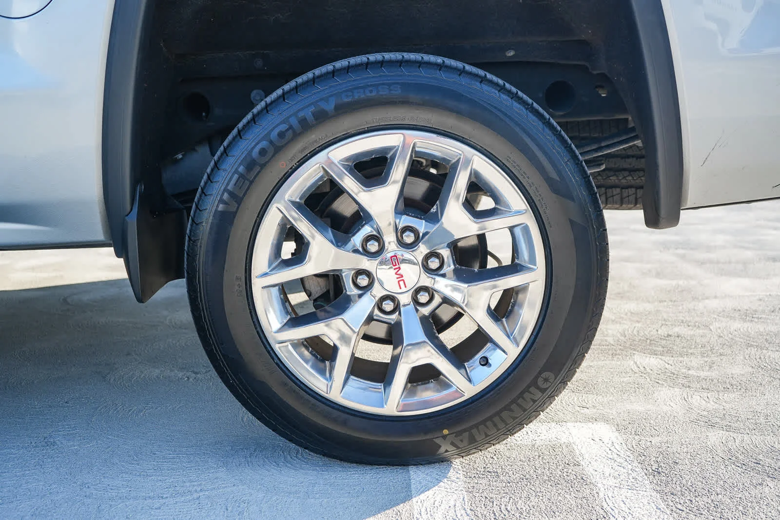 Used 2016 Quicksilver Metallic GMC SLT image 10