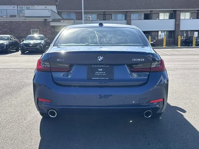 Used 2023 Blue BMW 330i xDrive image 38
