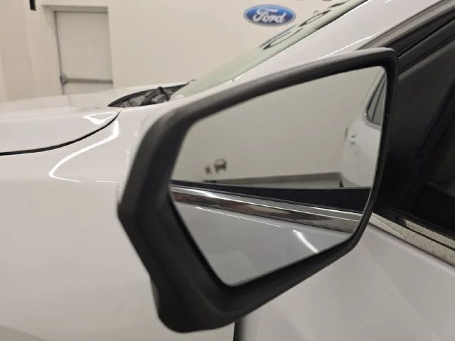 Used 2024 Summit White Chevrolet LT image 36