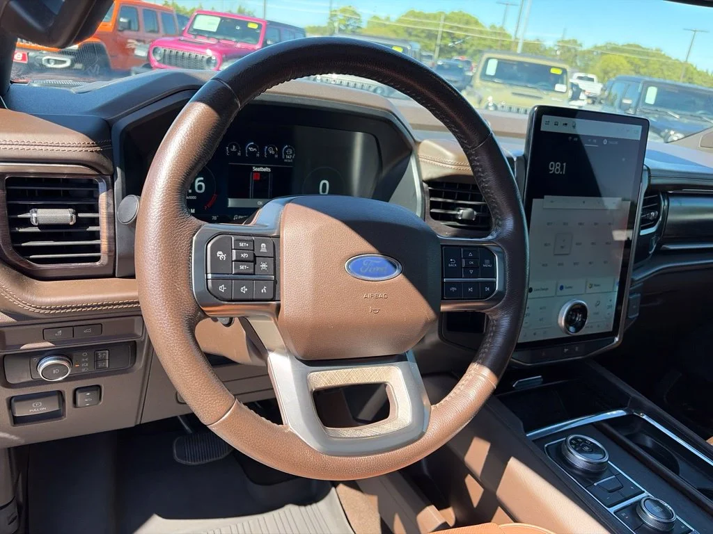 Used 2022 Agate Black Metallic Ford King Ranch image 18