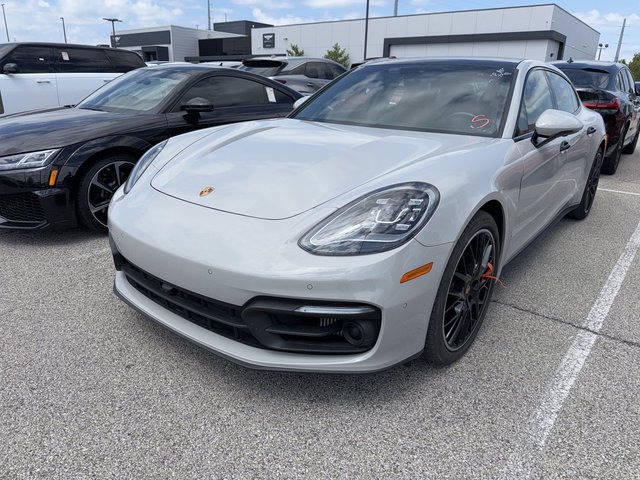 2023 Porsche Panamera 4 Executive