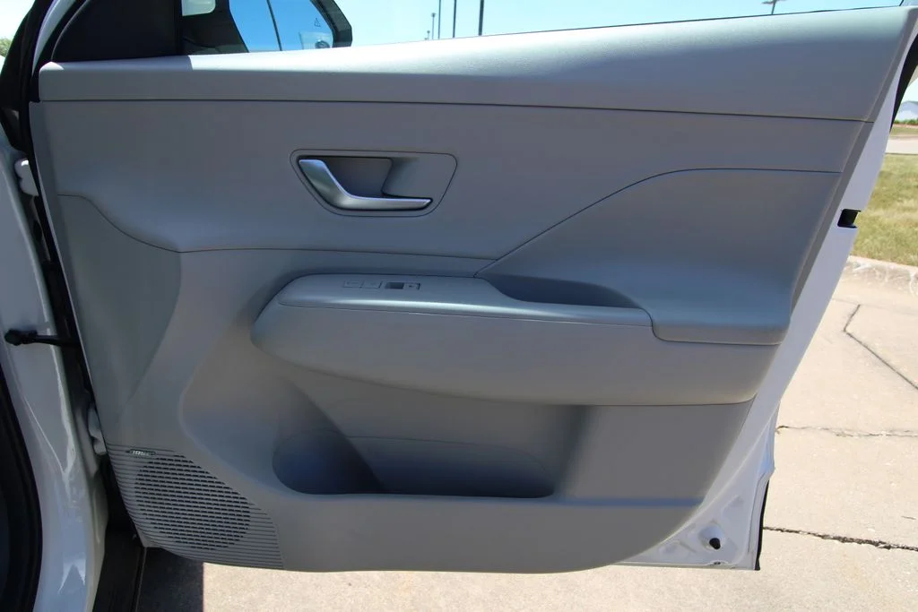 Used 2024 White Hyundai Limited image 42