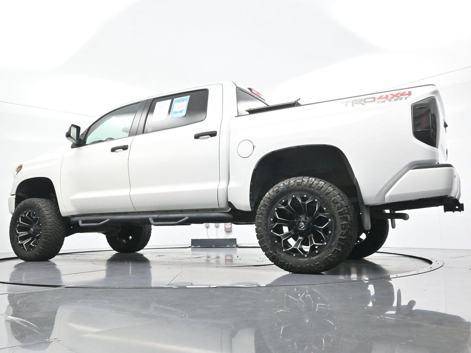 Used 2019 Super White Toyota SR5 image 43