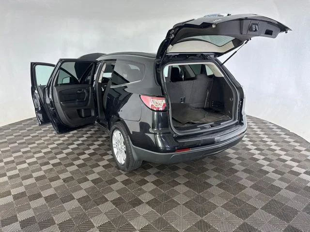 Used 2015 Black Chevrolet LT image 18