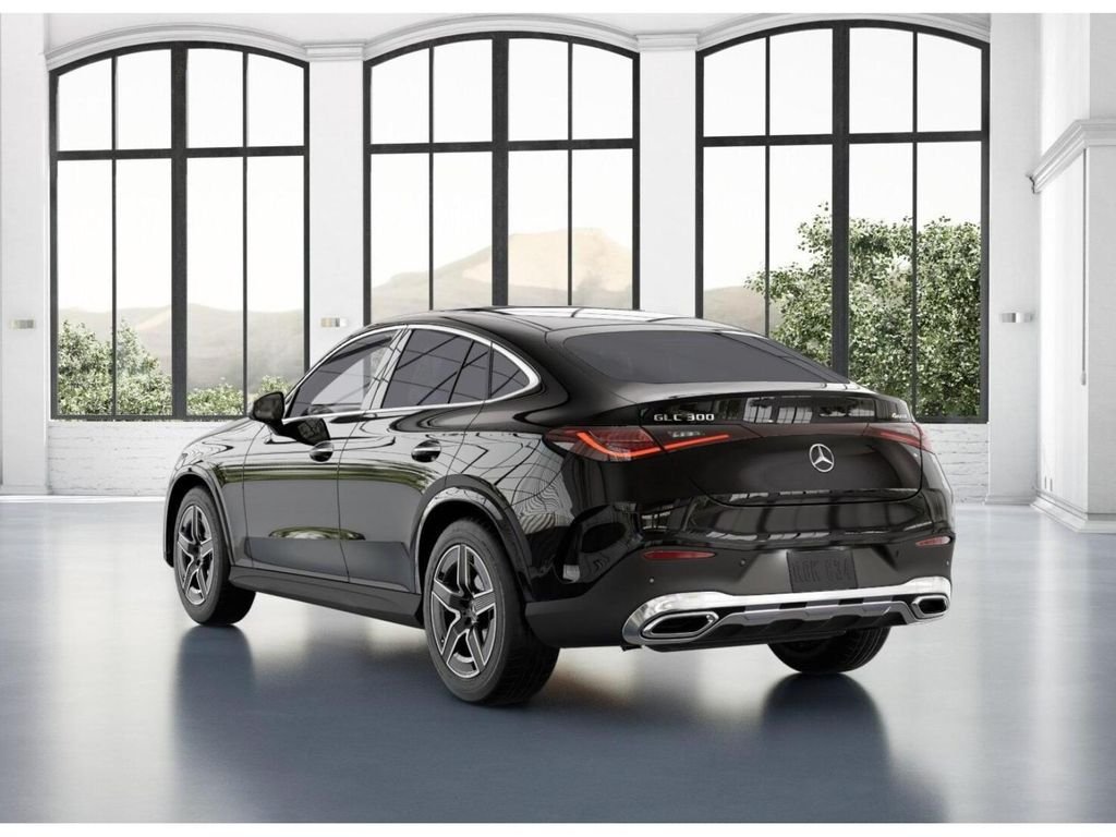 New 2027 Black Mercedes-Benz GLC 300 image 28