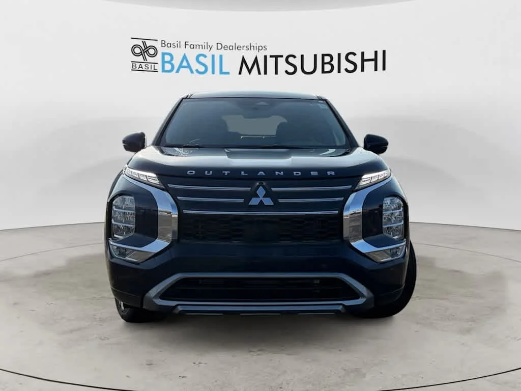 New 2026 Cosmic Blue Metallic Mitsubishi SE image 8