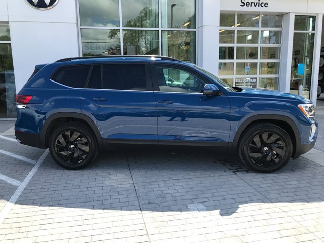 New 2026 Mountain Lake Blue Metallic Volkswagen 2.0T SE w/Technology image 8