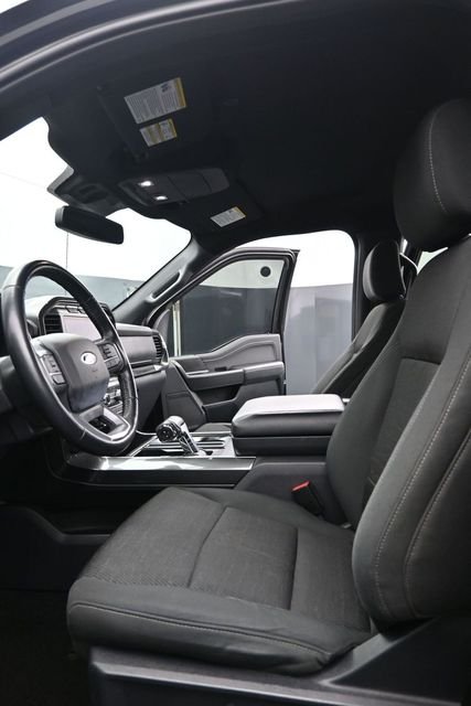 Used 2022 Black Ford XLT image 7