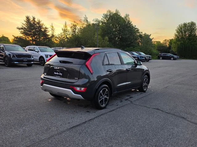 New 2026 Interstellar Gray Kia LX image 7