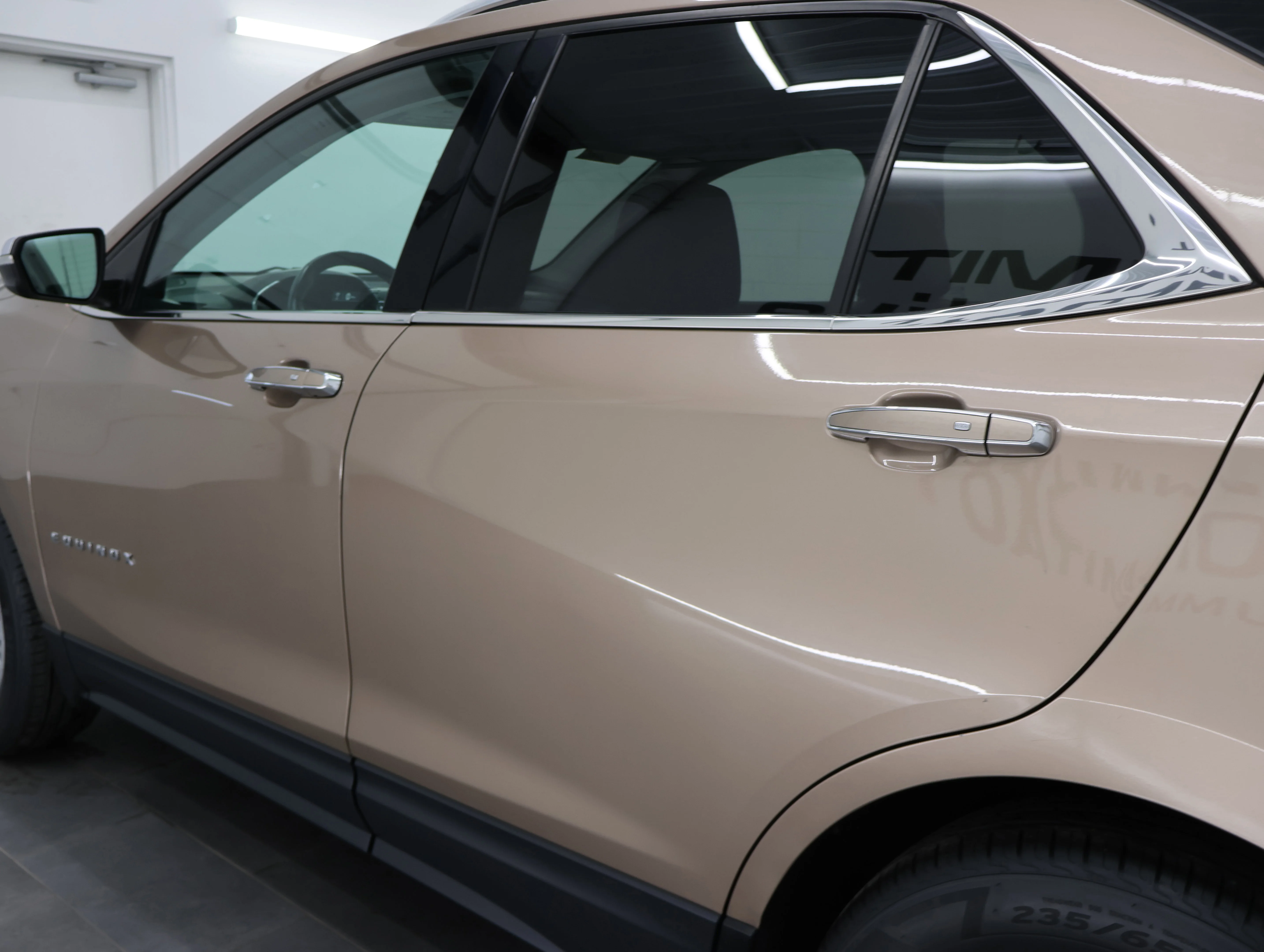 Used 2018 Sandy Ridge Metallic Chevrolet Premier image 33