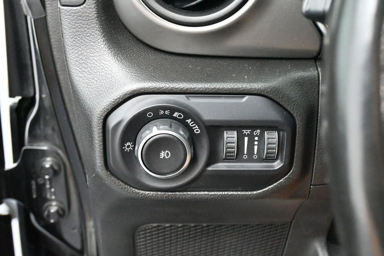 Used 2022 Black Clearcoat Jeep Unlimited Sport S image 24