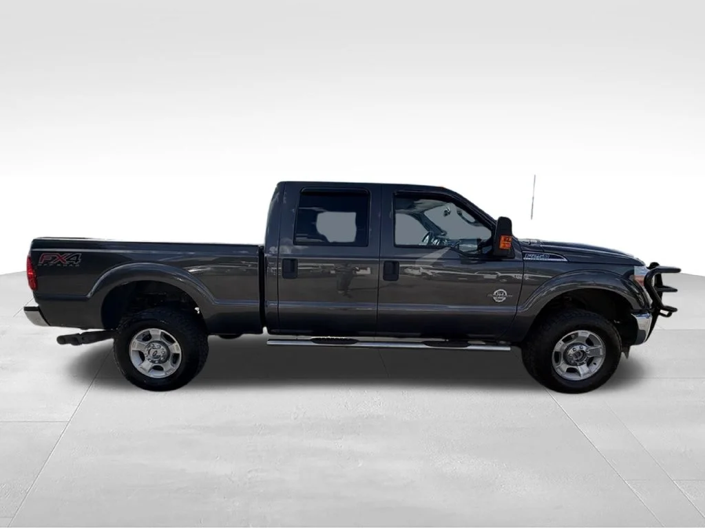 Used 2016 Gray Ford XLT image 6