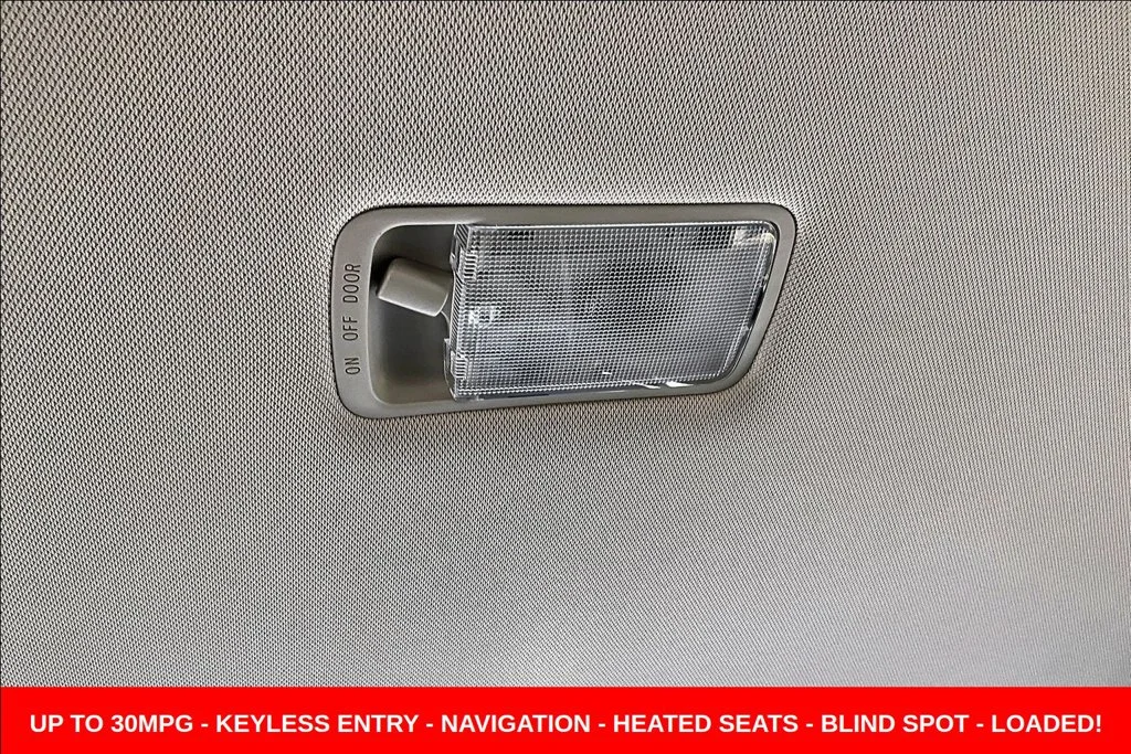 Used 2017 Orange Nissan SL image 11
