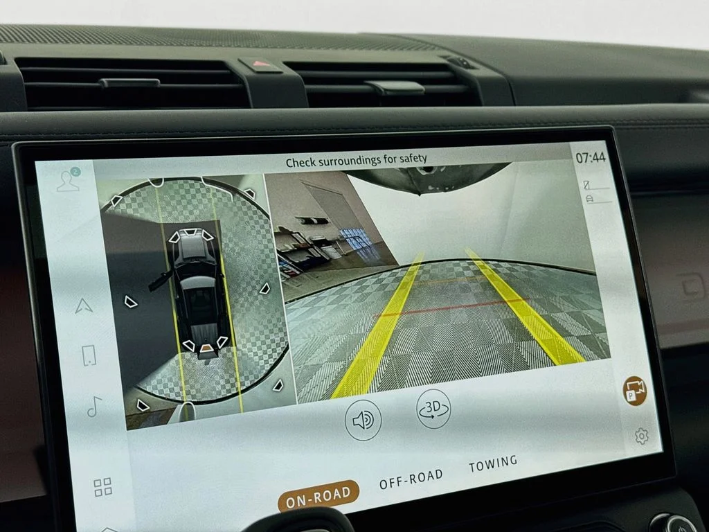 New 2026  Land Rover X-Dynamic SE image 15