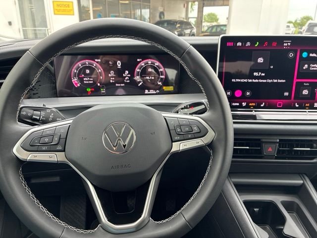 New 2026 Platinum Gray Volkswagen 2.0T SE image 12