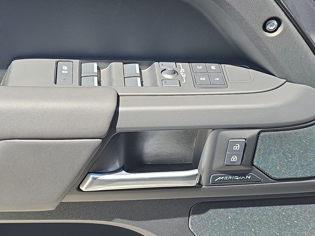 New 2026 Carpathian Grey Land Rover S image 29
