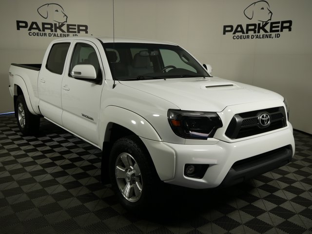 Used 2015 Super White Toyota Double Cab TRD Sport image 4
