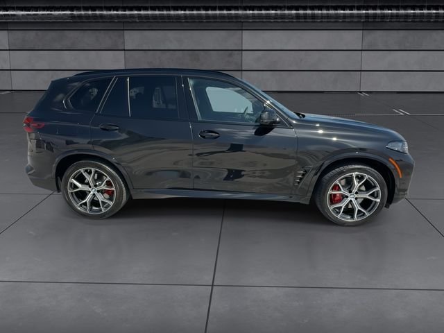 Used 2025 Black BMW xDrive40i image 9