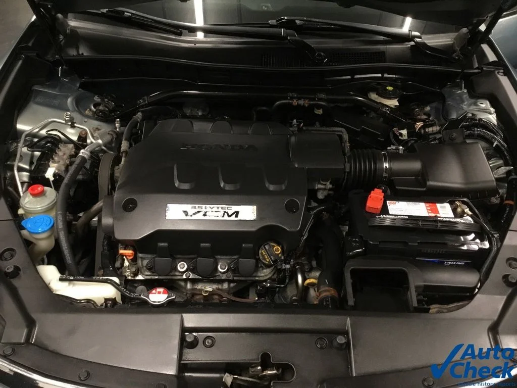 Used 2011 Green Honda EX-L image 41