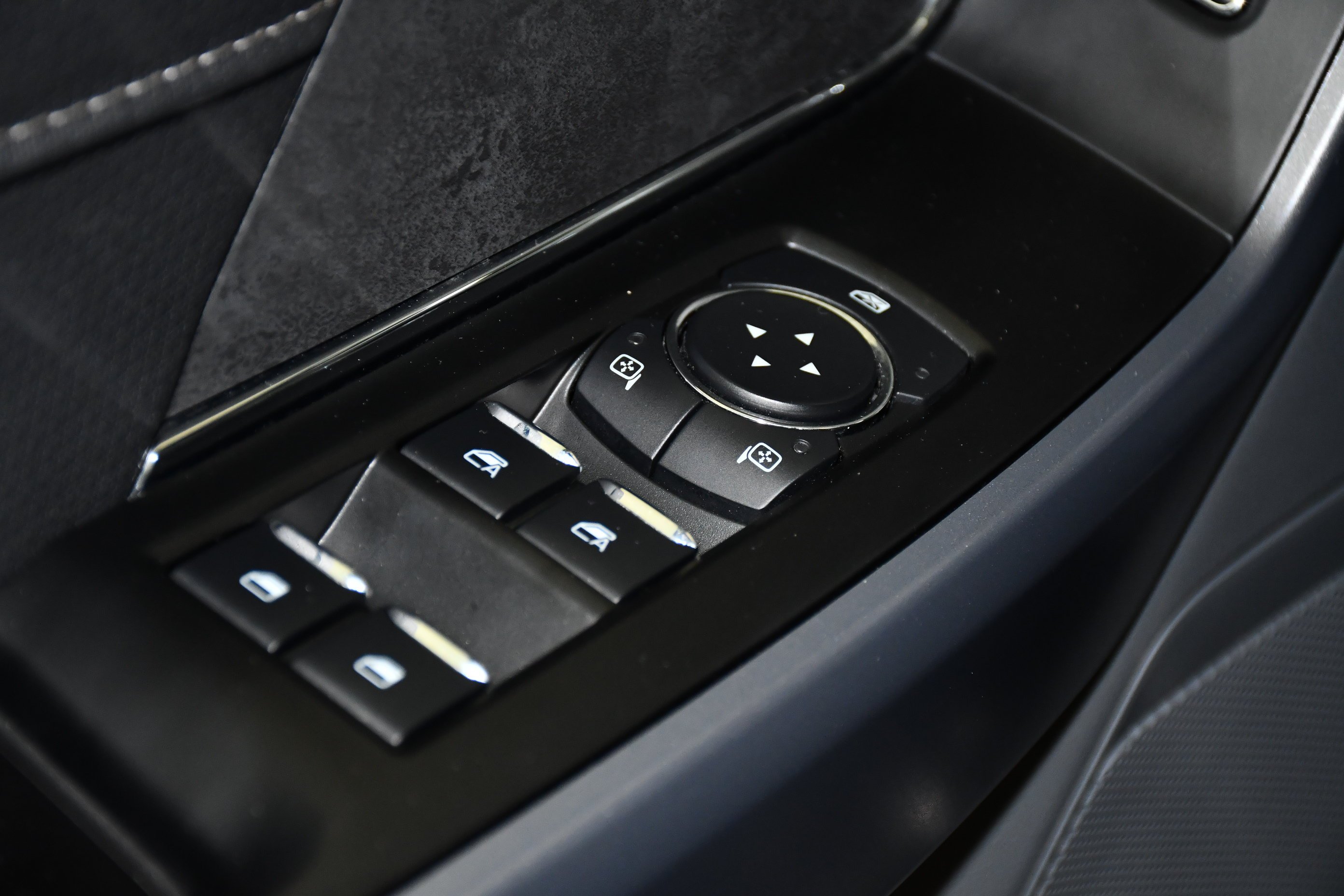 Used 2025 Black Metallic Ford XLT image 34