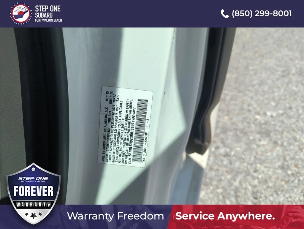 Used 2016 White Honda Touring image 12