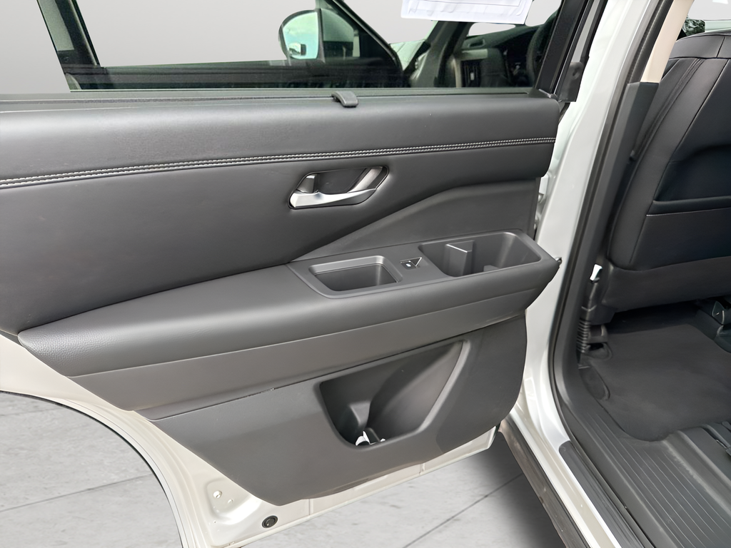 Certified Used 2024 Silver Nissan Platinum image 18