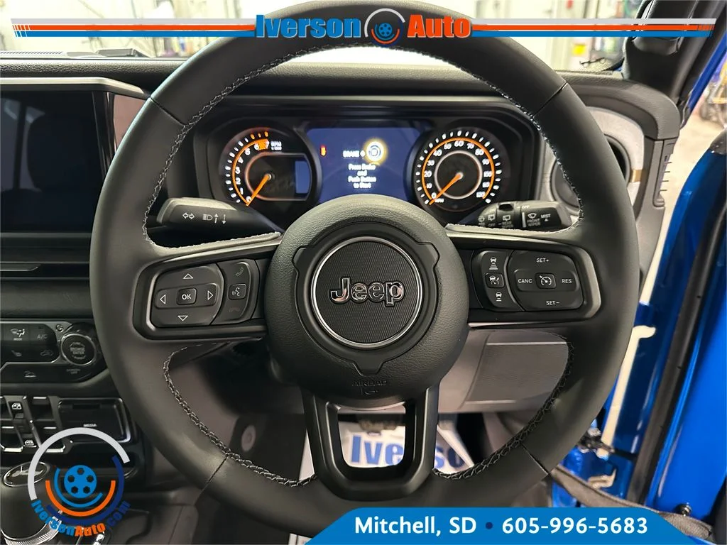 New 2026 Hydro Blue Pearlcoat Jeep Sport RHD image 15