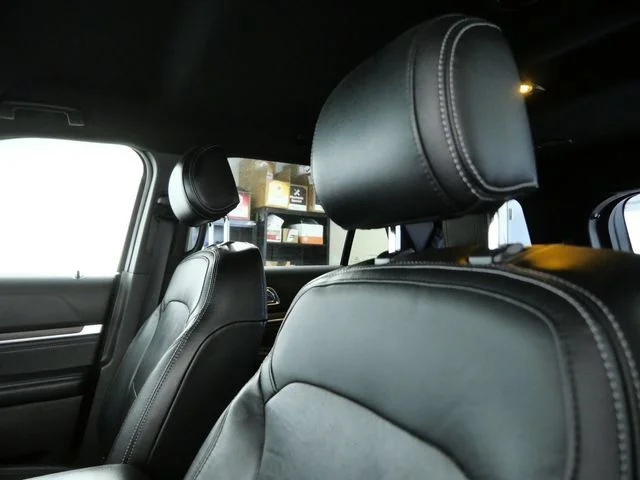 Used 2017 Silver Ford Limited image 19
