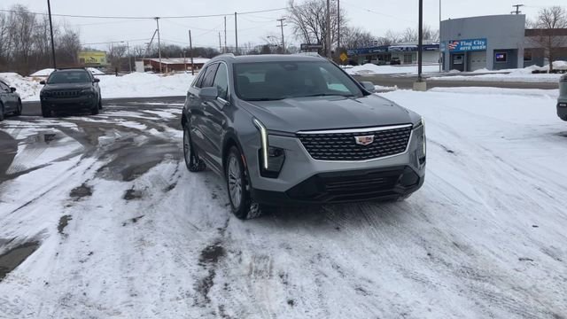 2024 Cadillac XT4 Premium Luxury - Photo 2
