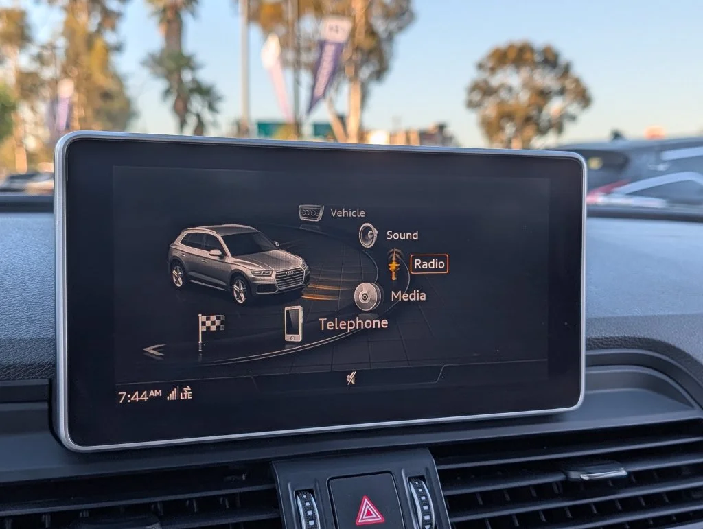 Used 2018 White Audi 2.0T image 23