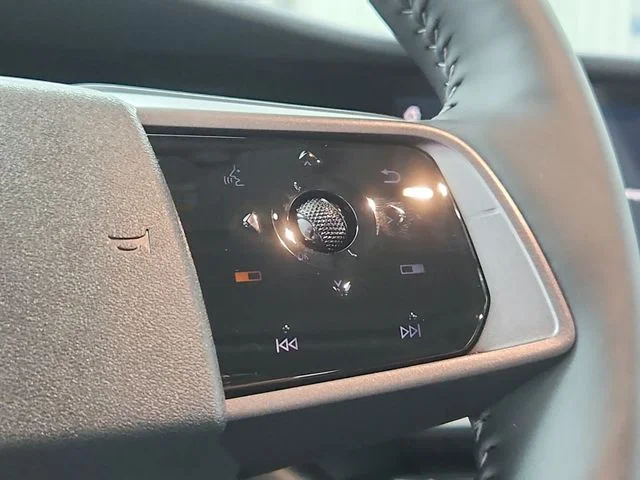 New 2026 Gray Nissan SL image 26