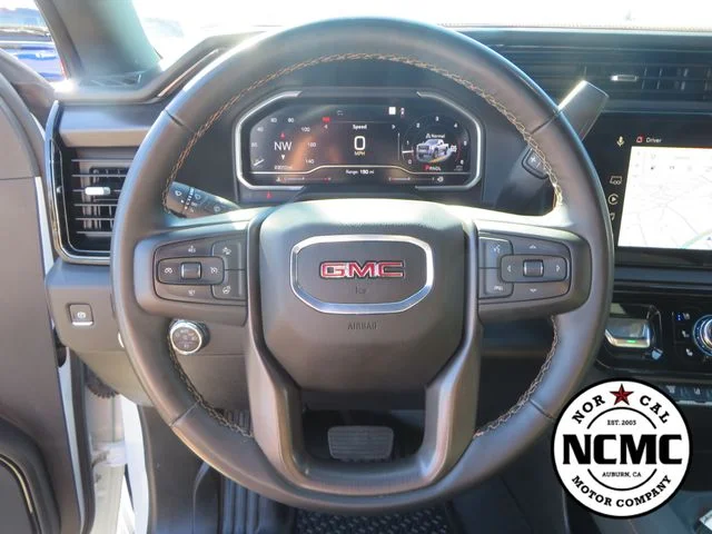 Used 2025 White GMC AT4 image 39