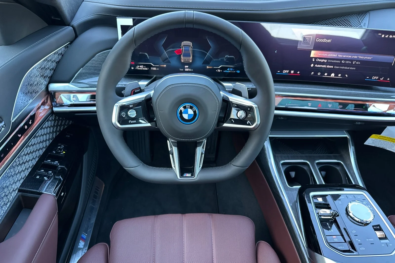 New 2026 Oxide Grey Metallic BMW 750e xDrive image 13