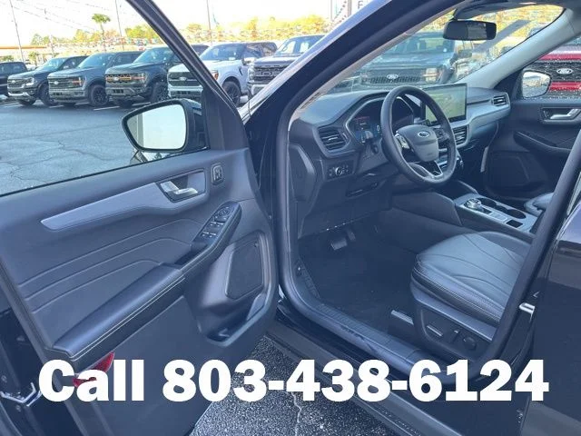 New 2026 Agate Black Metallic Ford Platinum™ image 4