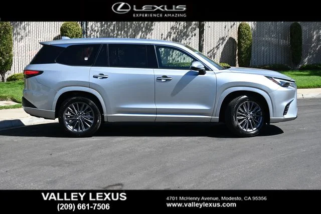 Used 2024 Silver Lexus 350 image 3