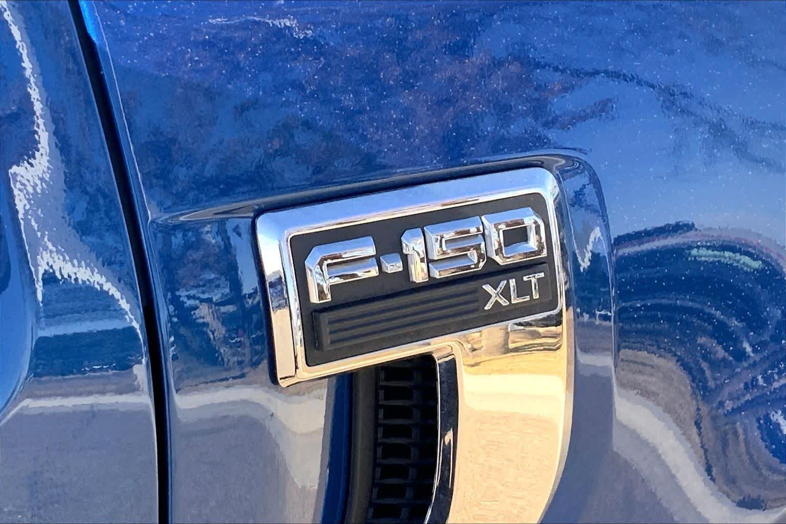 Used 2023 Atlas Blue Ford XLT image 18