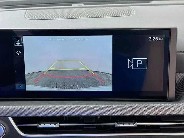 New 2026 Silver Hyundai SE image 16