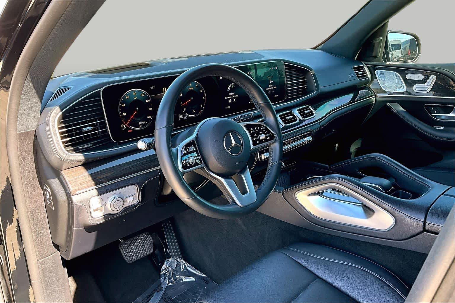 Used 2020 Black Mercedes-Benz GLE 350 image 16