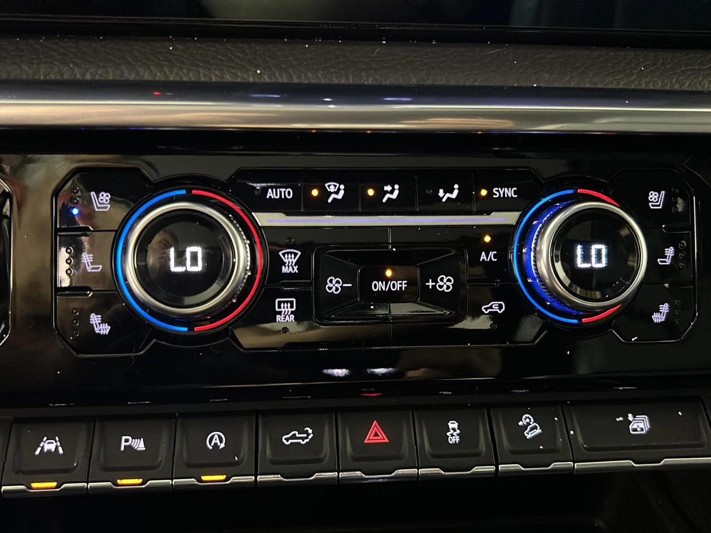 Used 2023 Onyx Black GMC Denali image 21