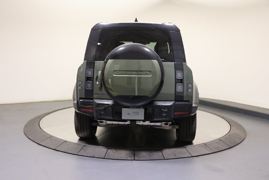 New 2026 Woolstone Green LAND ROVER X-Dynamic SE image 4