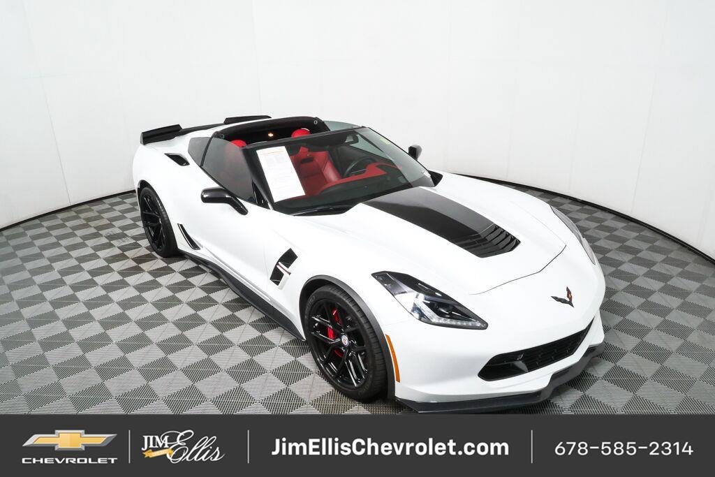 Used 2018 ARCTIC WHITE Chevrolet Grand Sport 2LT image 22