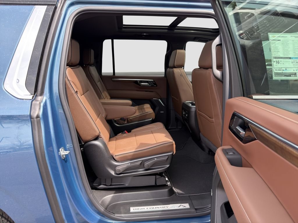 2026 Chevrolet Suburban High Country - Photo 17