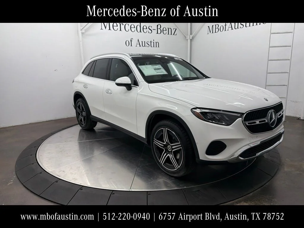 New 2027 White Mercedes-Benz GLC 300 image 1