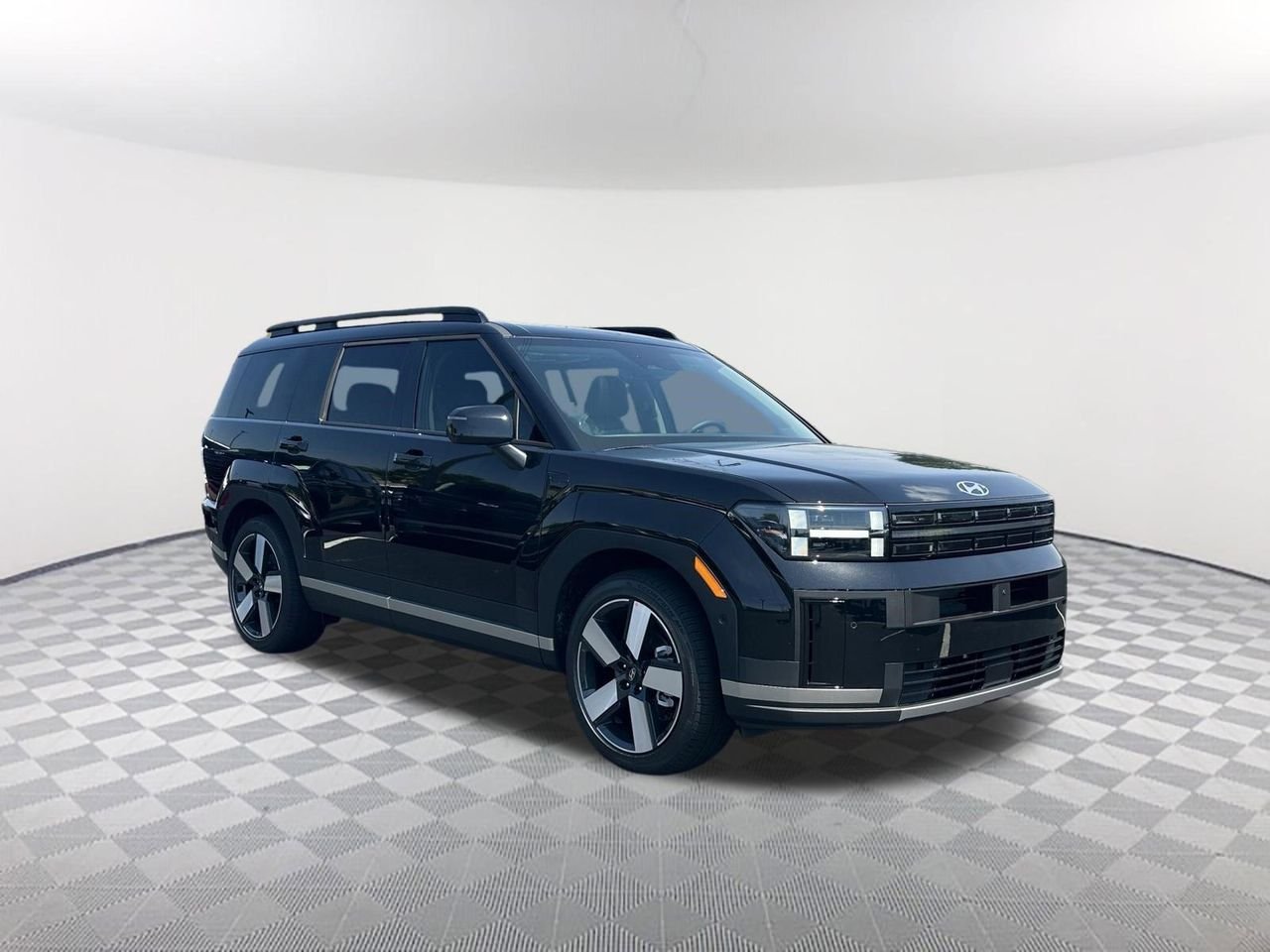 New 2026 Phantom Black Hyundai Limited 6P image 3