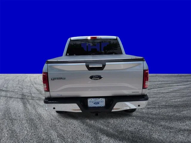Used 2015 Ingot Silver Ford XLT image 5