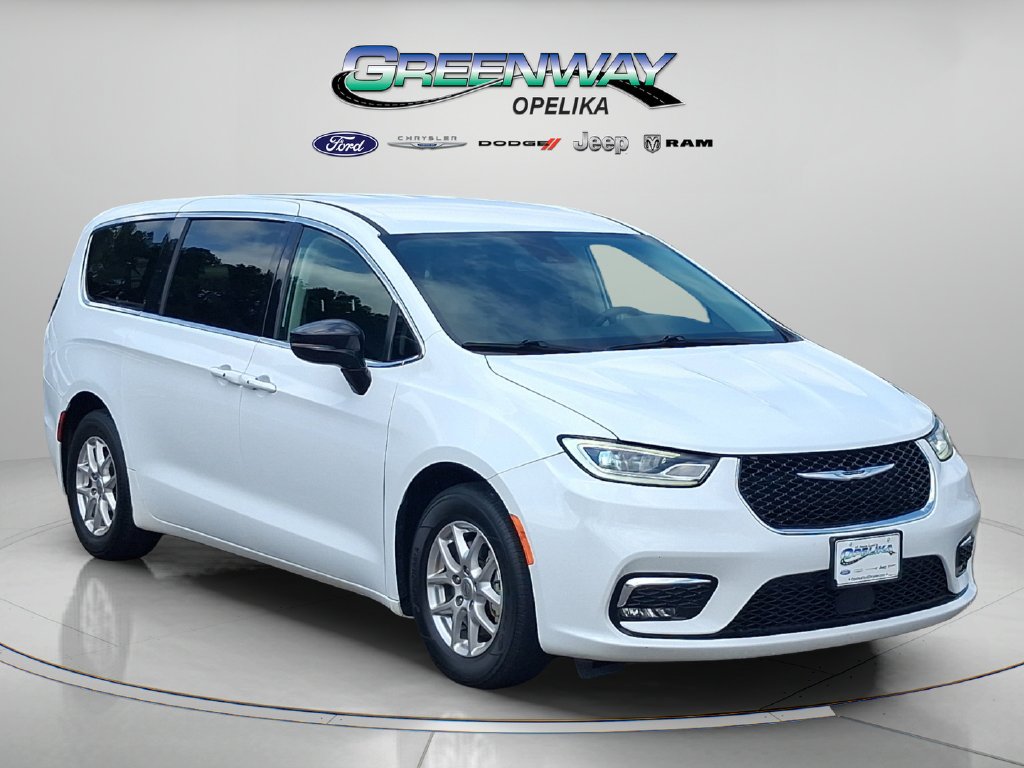 2024 Chrysler Pacifica