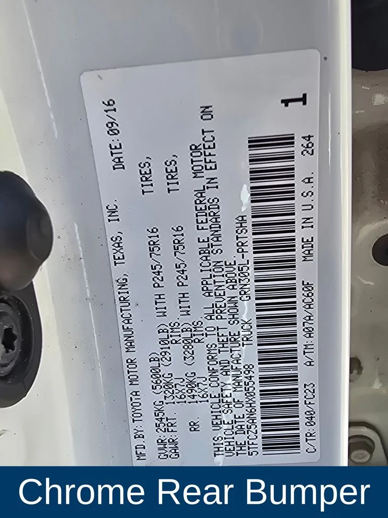 Used 2017 White Toyota SR5 image 11