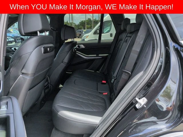 Used 2025 Black BMW sDrive40i image 16